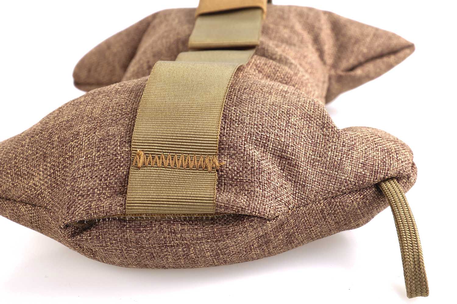 Auflagekissen mit Kunststoffgranulat-Füllung oder Styroporkugeln-Füllung, braun